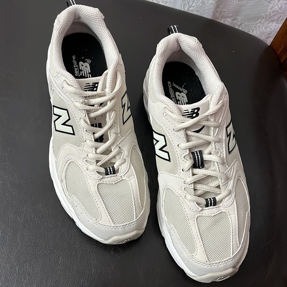 *SOLD* - Picture 4 of 8